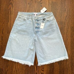 F-21 BERMUDA SHORTS
